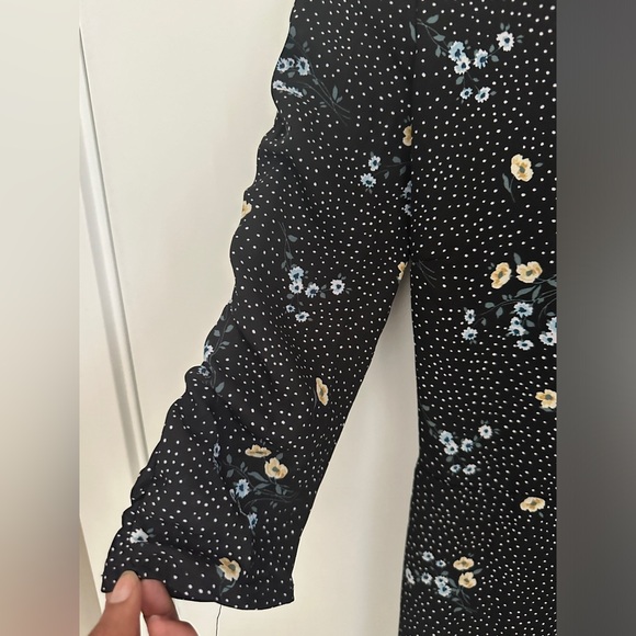 Dynamite Blue Floral Dress with ruched sleeves - Picture 2 of 3